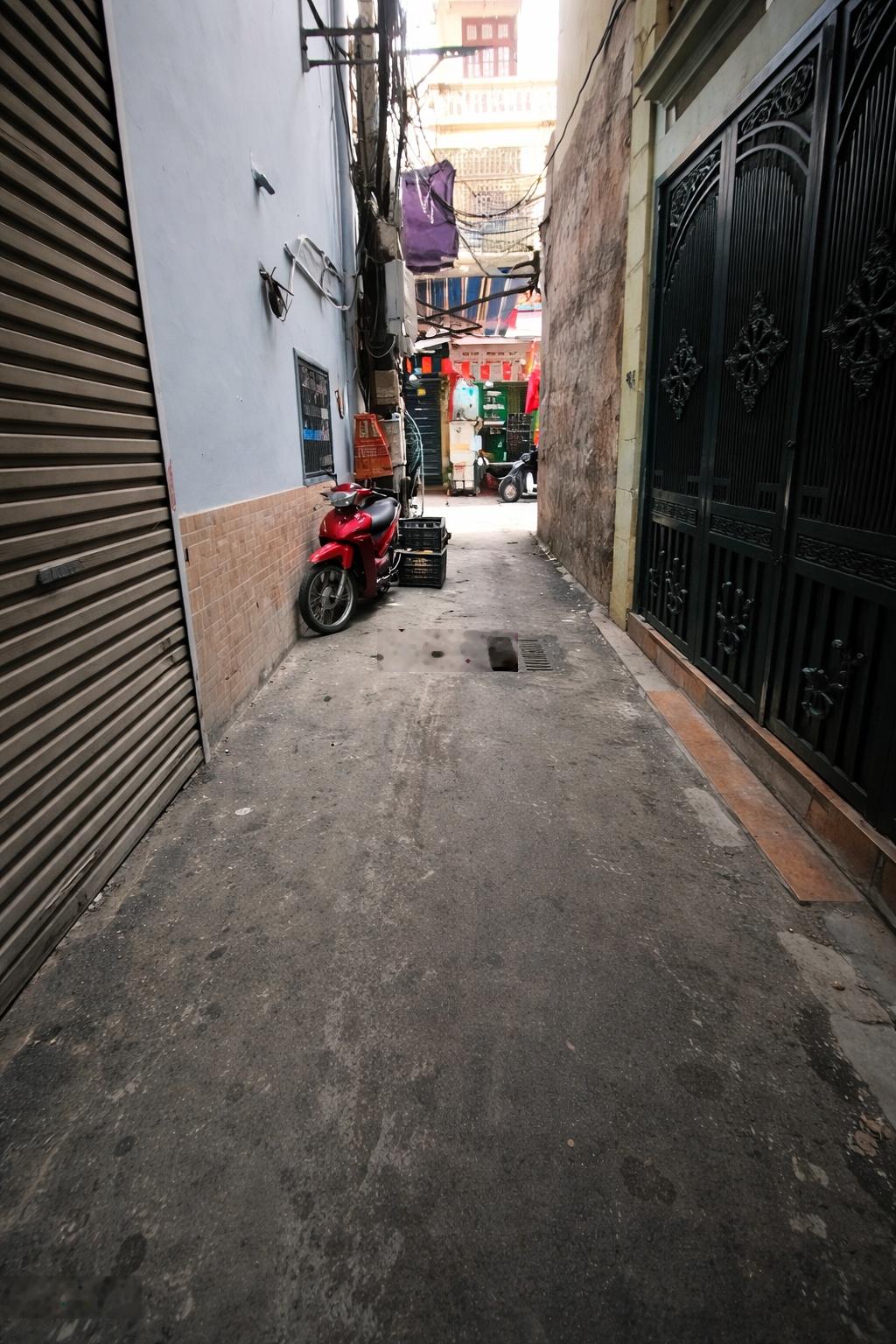 5,2 tỷ - 1 nhà ra ô tô, DT 22m2 * 4T, MT 4,5m, ngõ thông ba gác phi, cực đẹp