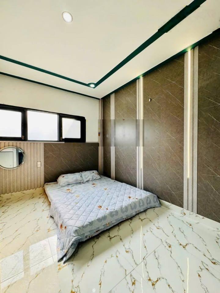 1306 Tỉnh Lộ 10, nhà mới, ở ngay, SHR, giá 1 tỷ 750 còn bớt lộc