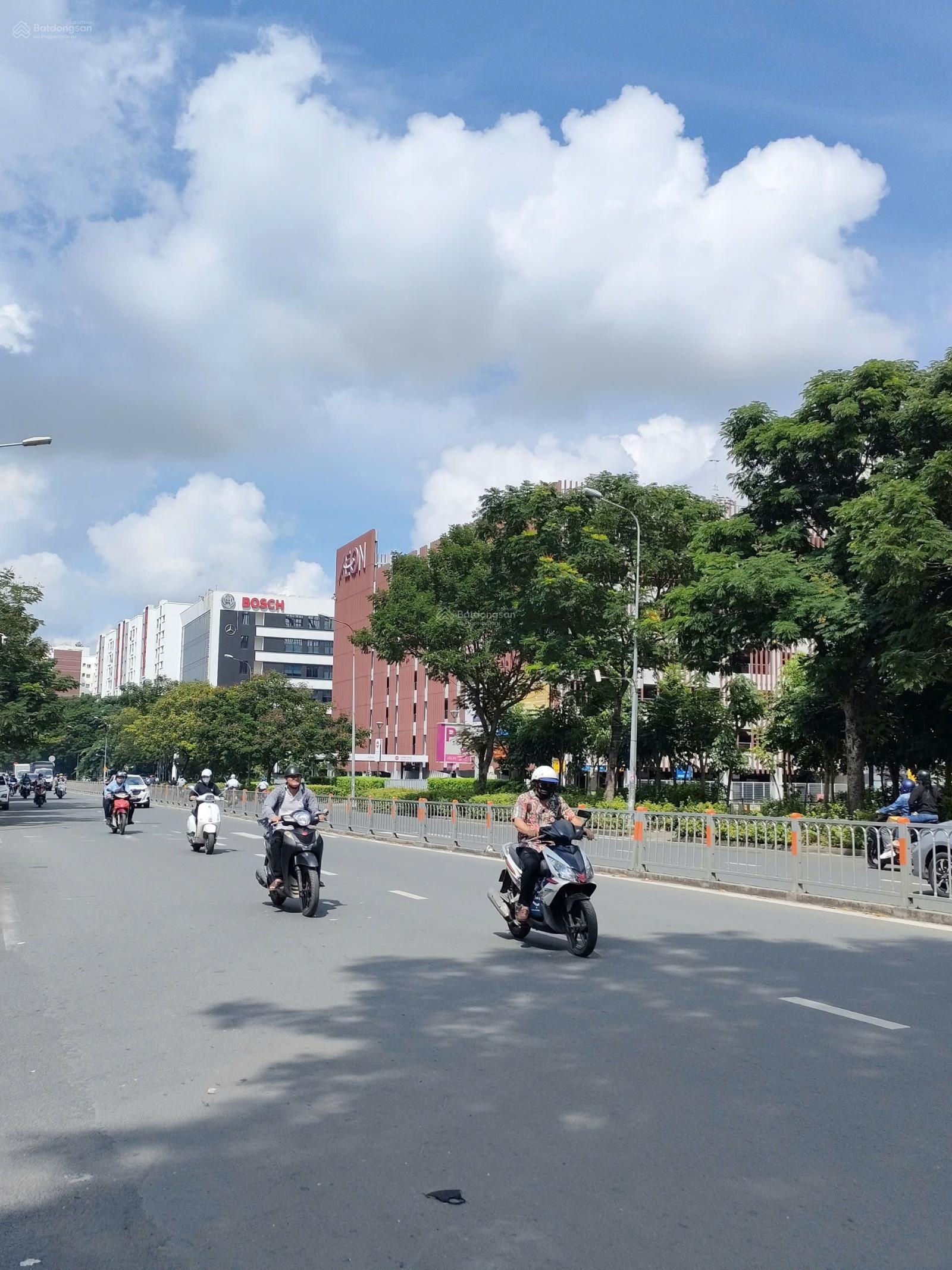 Hẻm 3m nhà mới 67/ Bờ Bao Tân Thắng 4x10m giá 4 Tỷ