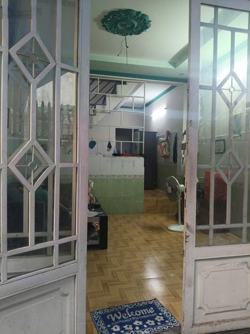 Nhà đẹp hẻm 6m thông thoáng ngay khu phú thọ hoà