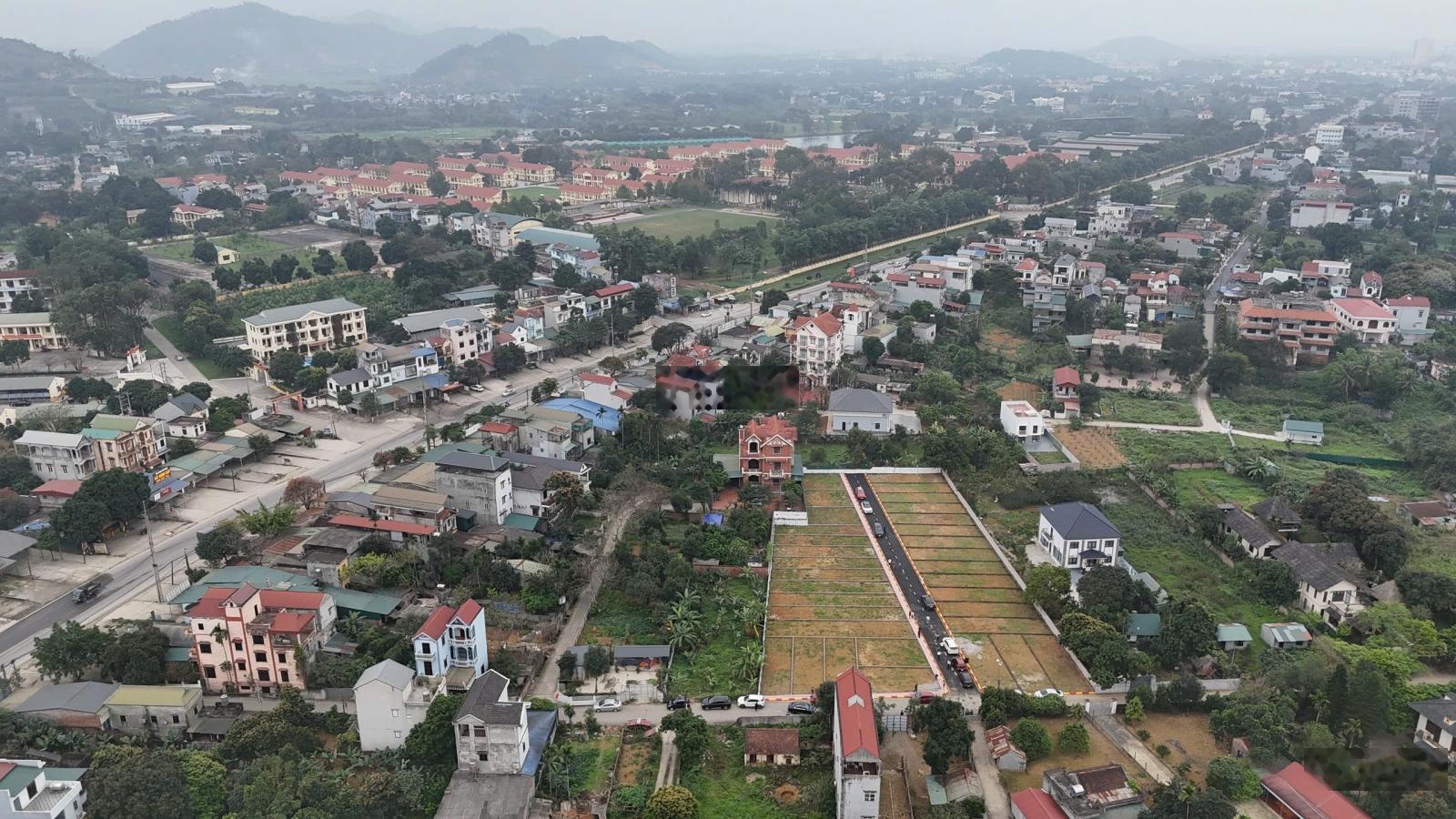 Em hiện còn vài lô đất cực đẹp, tiềm năng sinh lời cao với mức giá chỉ từ hơn 2 tỷ tại Hòa Lạc