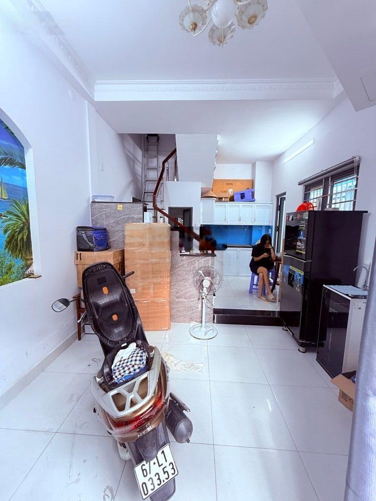 Nhà đẹp bình thạnh - 3 tầng btct - gần 30m2 - hẻm xe hơi - chỉ nhĩnh 5 tỷ - nguyễn thượng hiền .