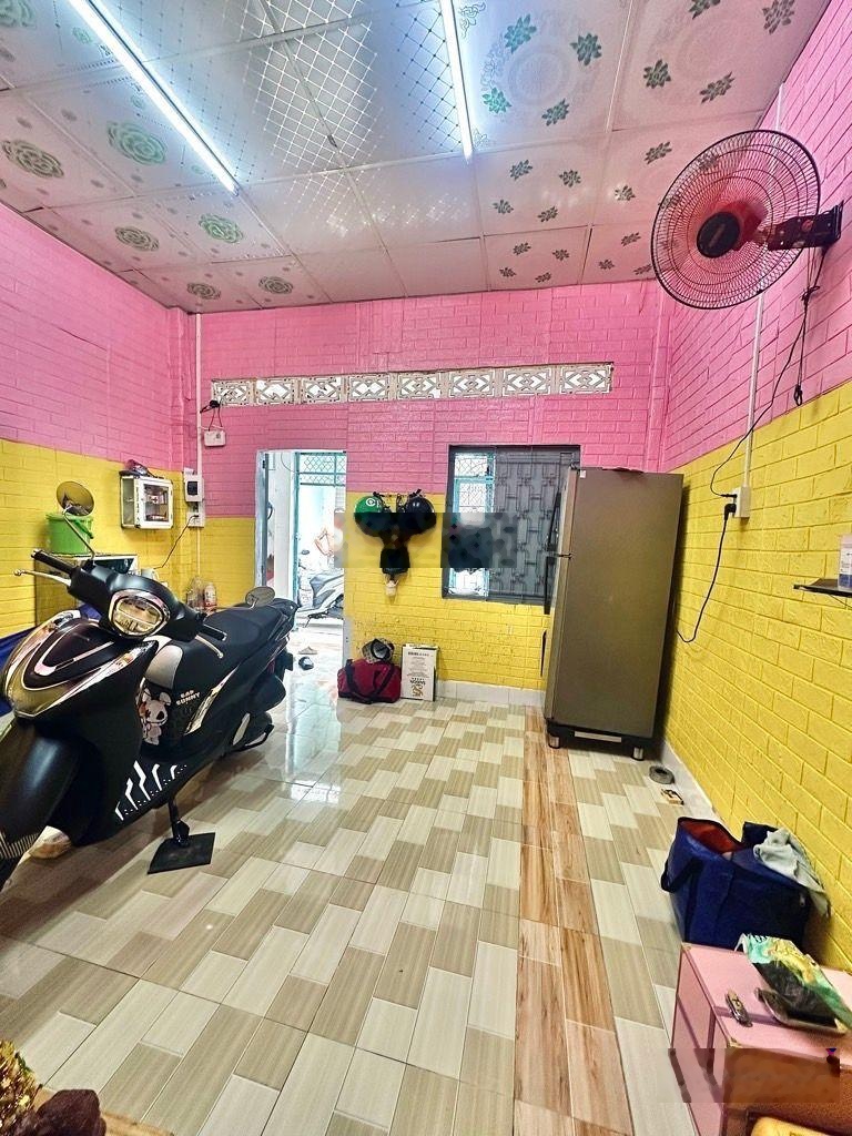 Bán nhà về quê, 45m2, sổ hồng riêng, kế bên khu phần mềm quang trung, tch, q12. nhỉnh 2 tỷ