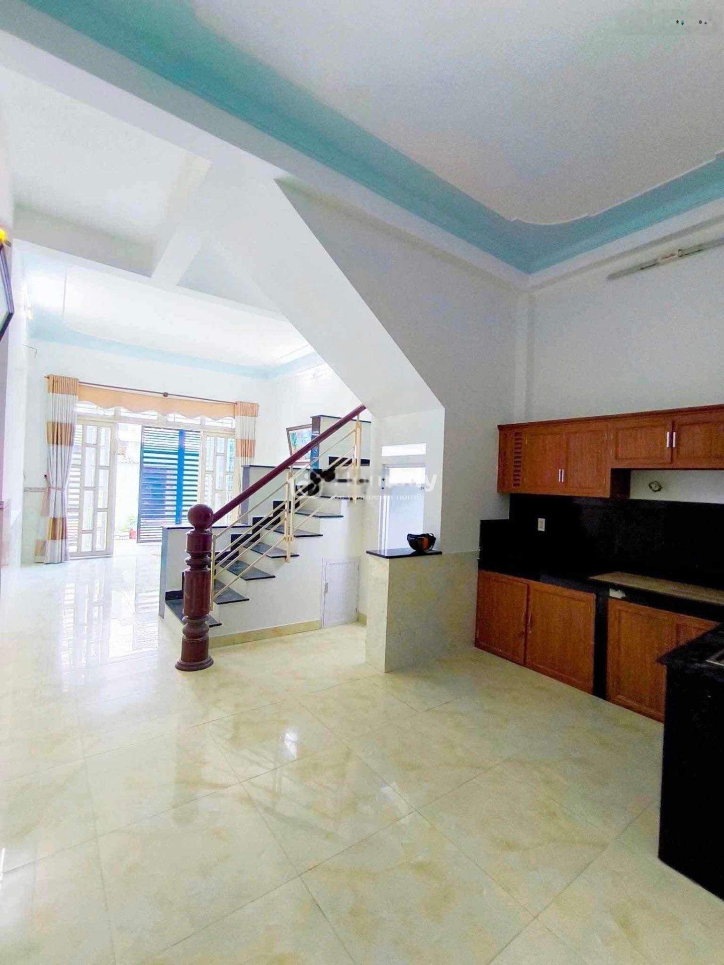 Chủ ngộp bank bán gấp căn nhà 63m2 hxh 5m Nguyễn Văn Luông ,sổ hồng riêng