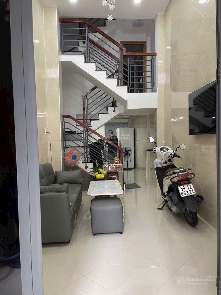 Q1, 50m ra MT Nguyễn Văn Cừ, KQH, 5 tầng, 3 x11, nhà mới ở ngay, full nội thất, 6 tỷ 600