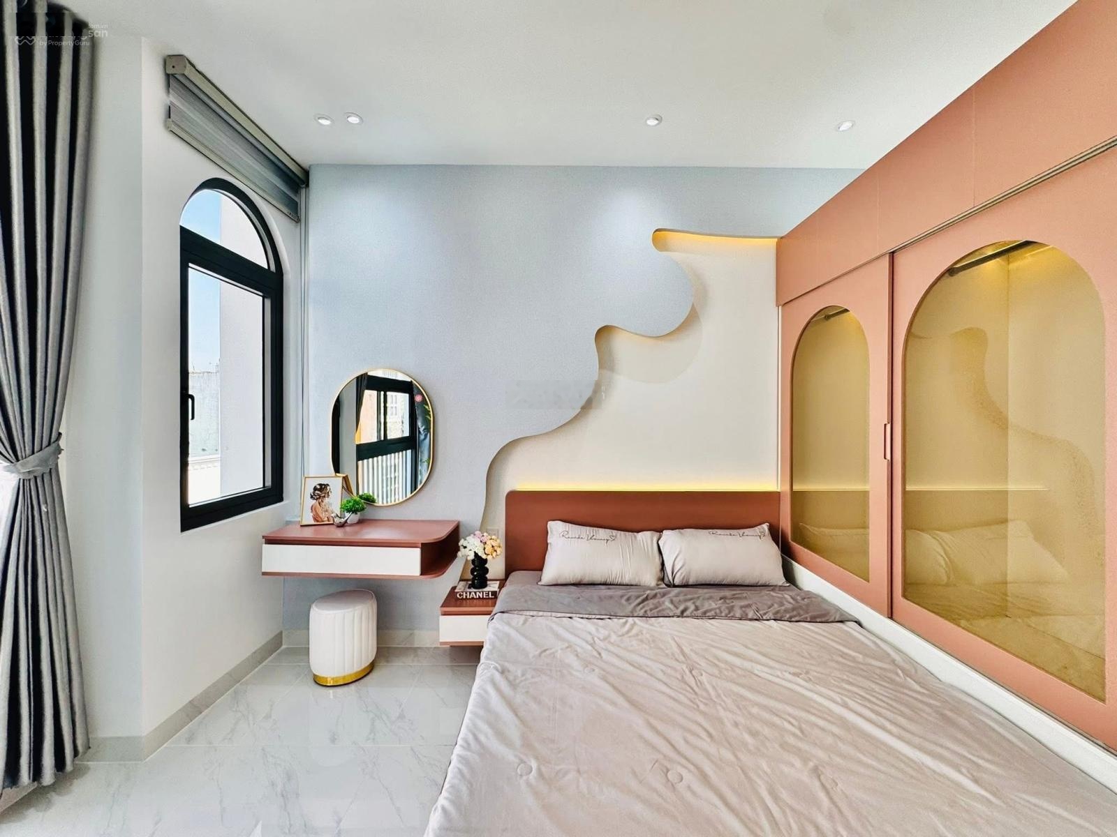 Nhà giá ngộp 3Tỷ290/74m2 đường 7m ngay Phạm Văn Hai-Tân Bình. Đang cho thuê 27 triệu, cách chợ 200m