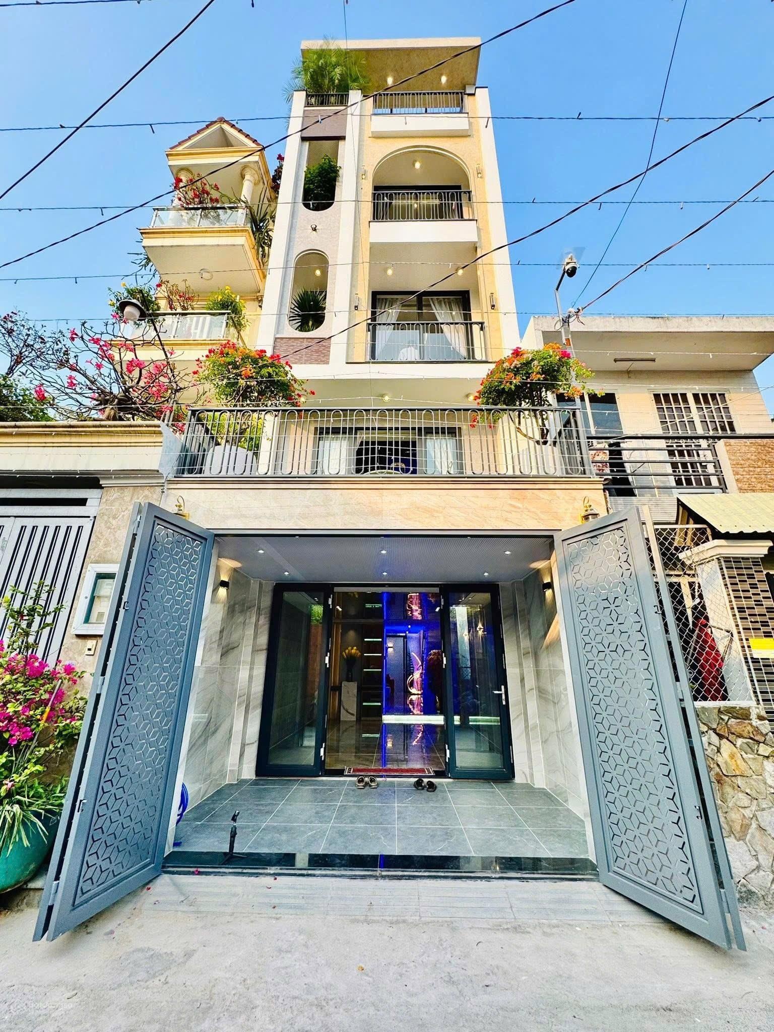 Đầu năm kẹt vốn chính chủ cần bán hậu giang p.6 q.6 3 tỷ 450 2 tầng 90m2 (5x18) 5pn hđt 21tr/th