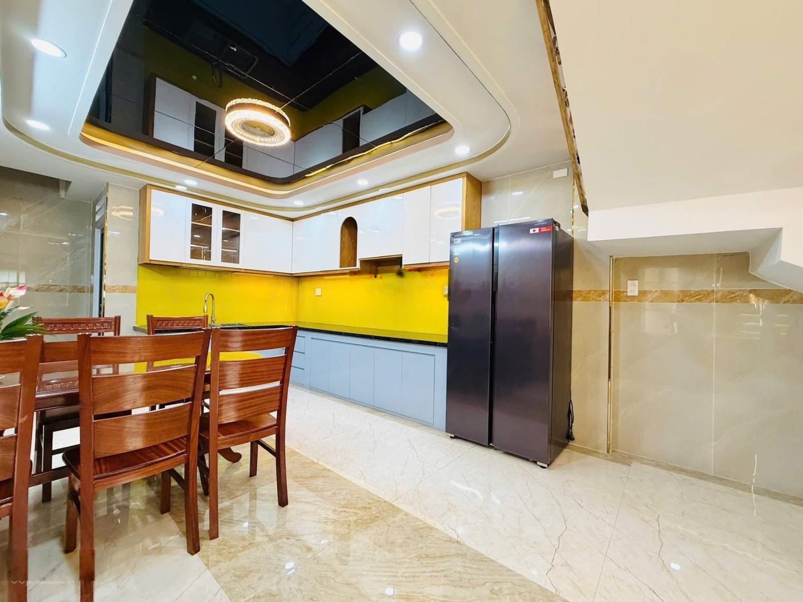 Siêu phẩm ngang 4m HXH trục đường sầm uất Nguyễn Kiệm, PN (68m2). Giá nhượng lại nhỉnh 3Đồng3