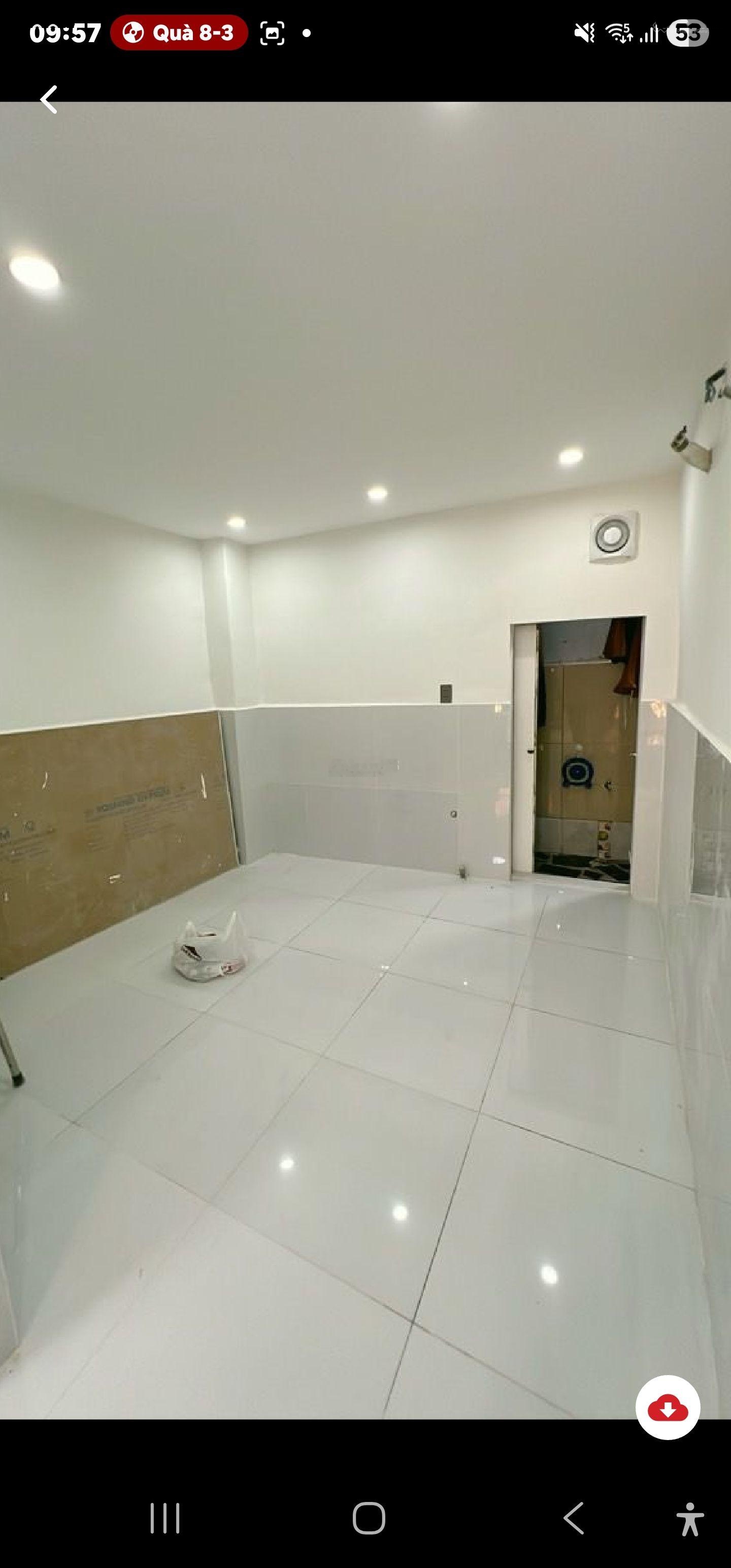 Quận 1 6 tỷ Tl bán nhà Nguyễn Văn Cừ Phường Cầu Ông Lãnh. DT: 28/33m2(3.3x10.2)