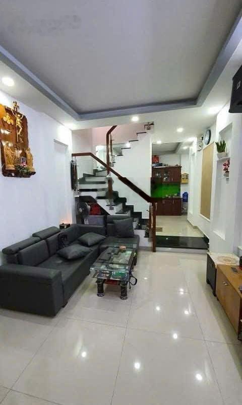 Nhà cách mặt tiền 1 căn Hồng Bàng, 3,5m nở hậu 6 x 11m, trệt 1 lầu