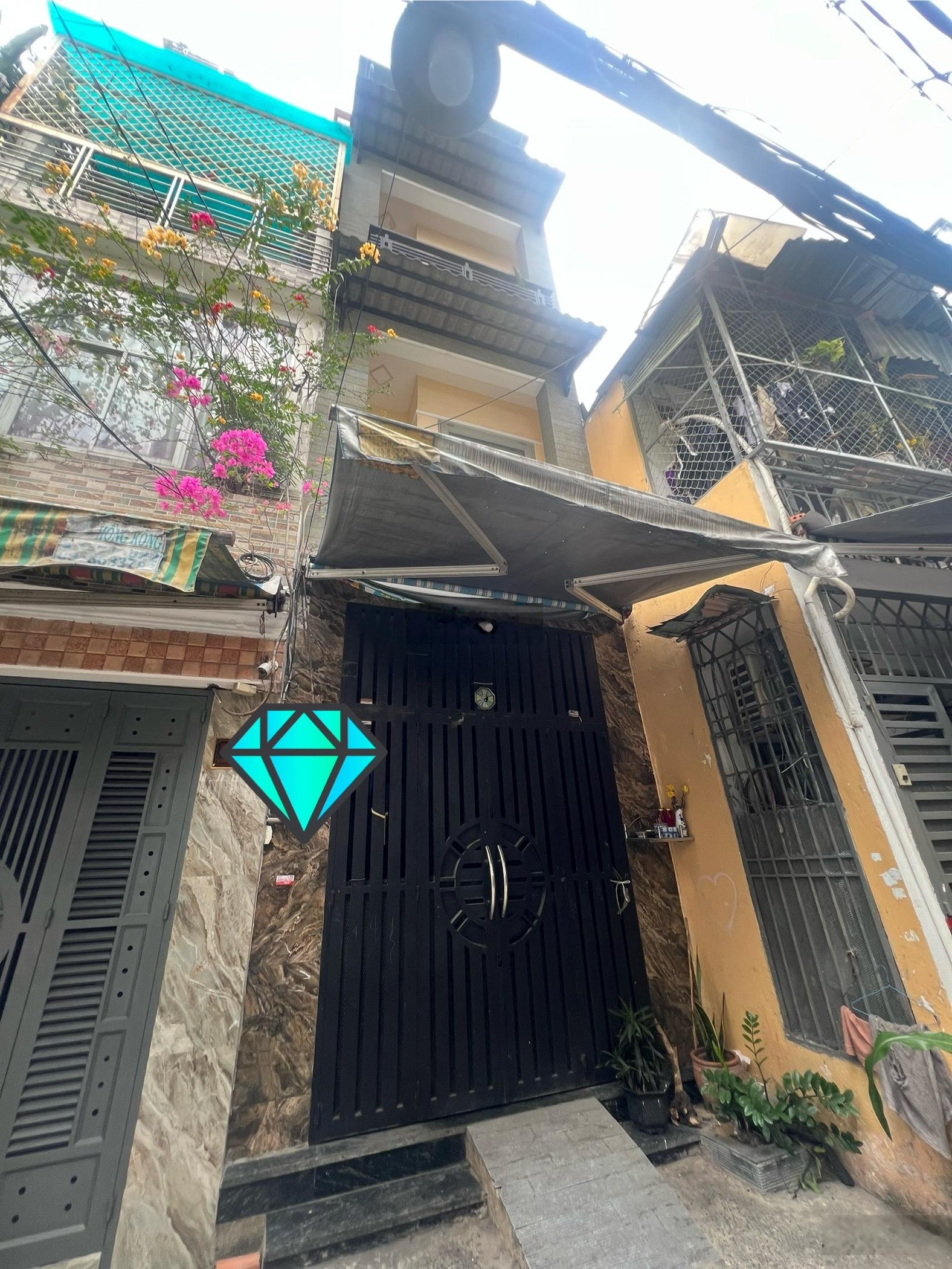 VIP - Bán nhà 4 tầng gần khu Bàu Cát - Ni Sư Huỳnh Liên - Giá 5.x tỷ (x nhỏ) - Hẻm xe hơi