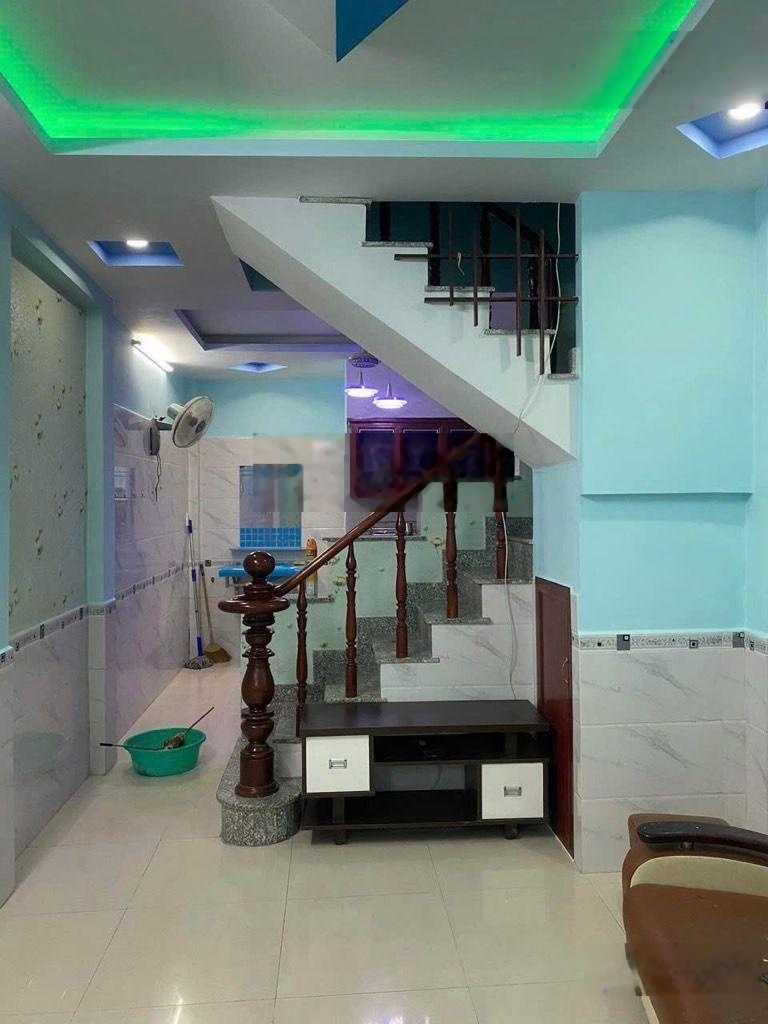 Nhà bán Tân Bình sổ nở hậu hẻm xe hơi 40m: Giá 4tỷ đường Trương Công Định, Phường 13 nhà đẹp