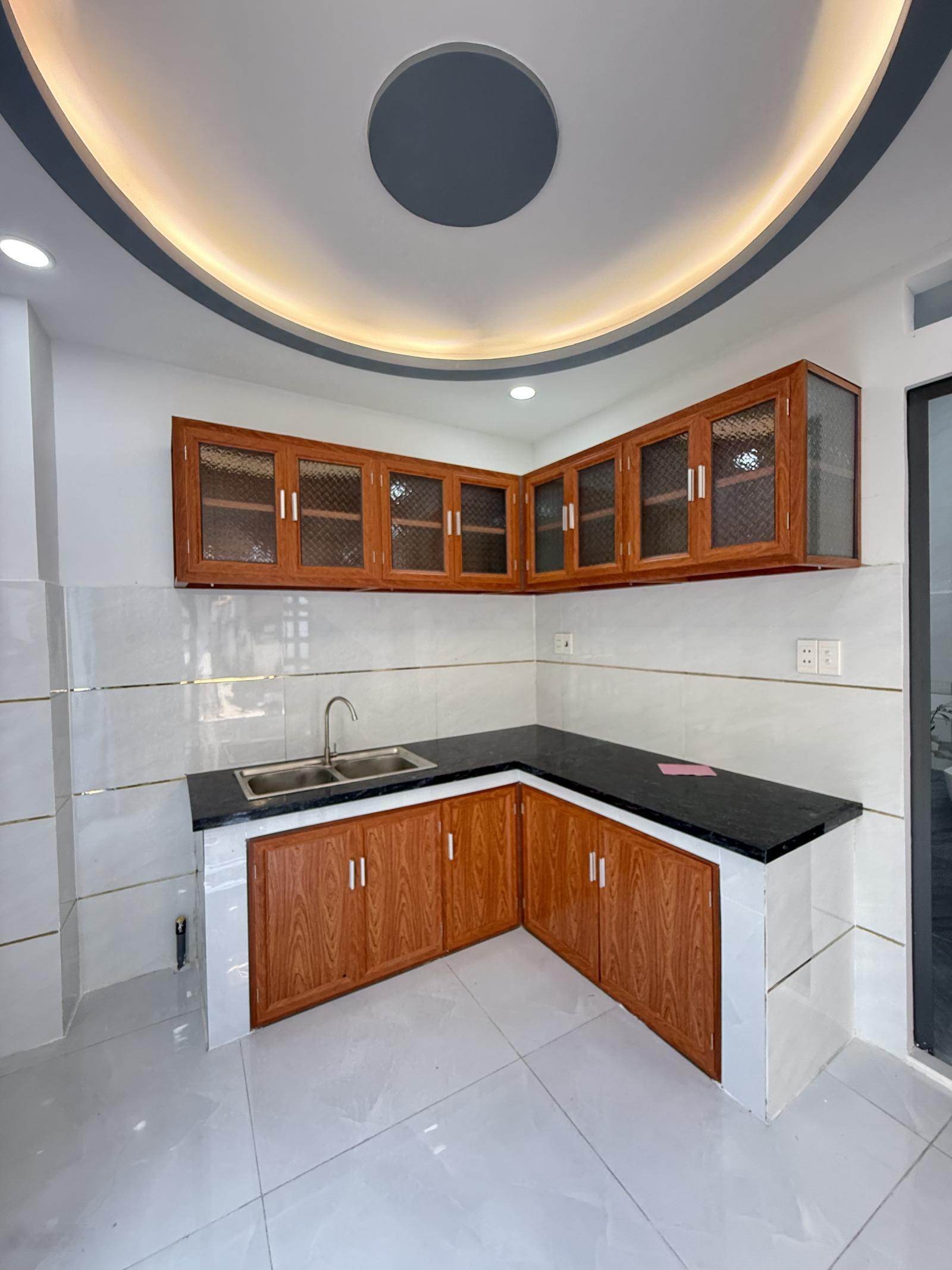 Nhà mới ở ngay trệt lầu 2PN 2WC, giáp Tân Phú vài bước ra ngay chợ ngã tư Bốn Xã