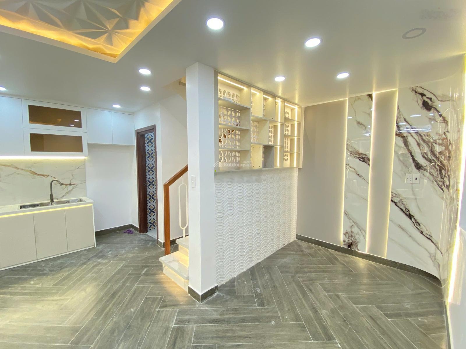 Bán nhà phố tại Lưu Trọng Lư, Q7 giá: 3.99 tỷ, 60m2, view đẹp, giá Bình Dân. LH 0906973796