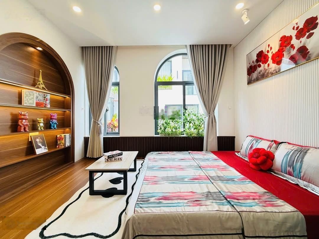 Chủ cần bán nhà HXH Nguyễn Văn Trỗi, P1, Tân Bình, gần công viên Hoàng Văn Thụ, 71.4m2, 3tỷ290tr