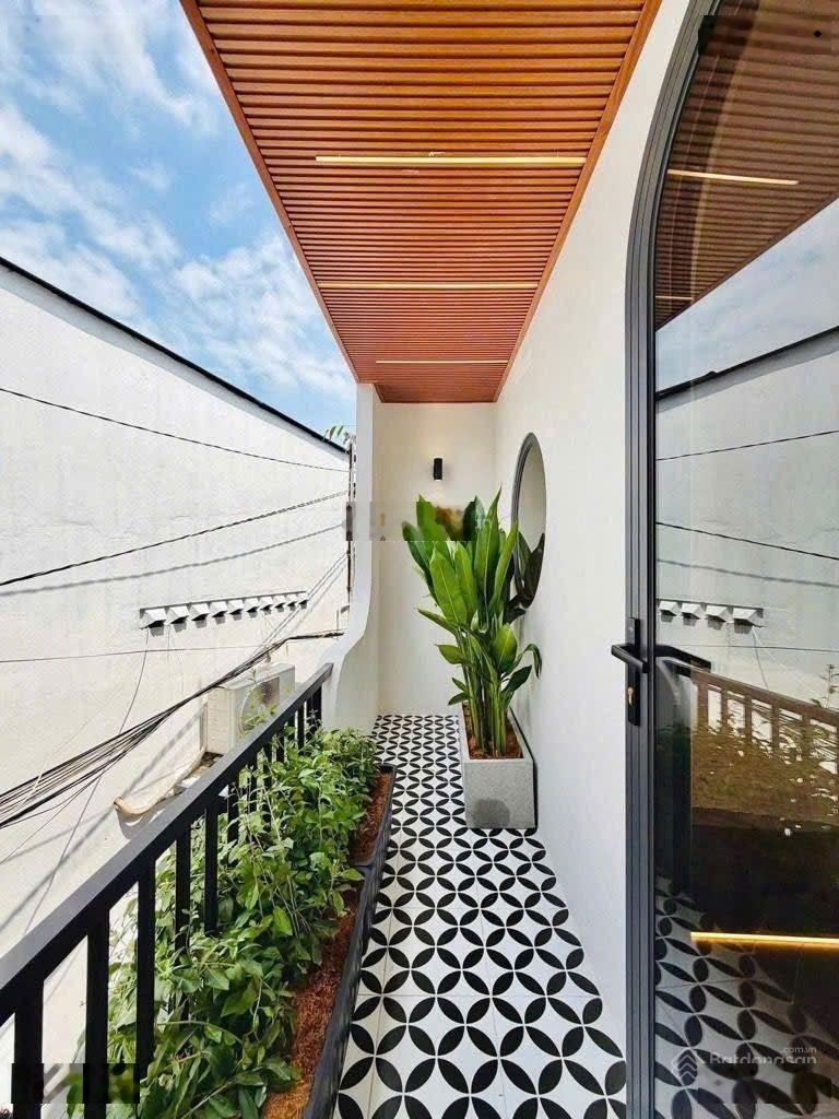 Nhà quang trung -31.7m2-2tầng -nở hậu