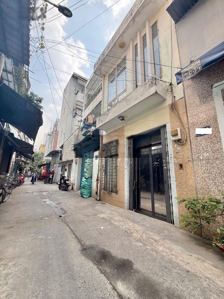 Tân Phú - 2 tầng - 40m2 - ngay ĐH Công Thương - Lê Trọng Tấn - 4.x tỷ 0906140207