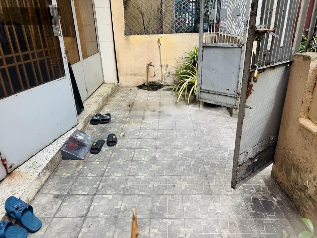 Bán nhà lô góc, ngang 4.5m dài 10.5m, trung tâm quận 1, nhỉnh 7 tỉ