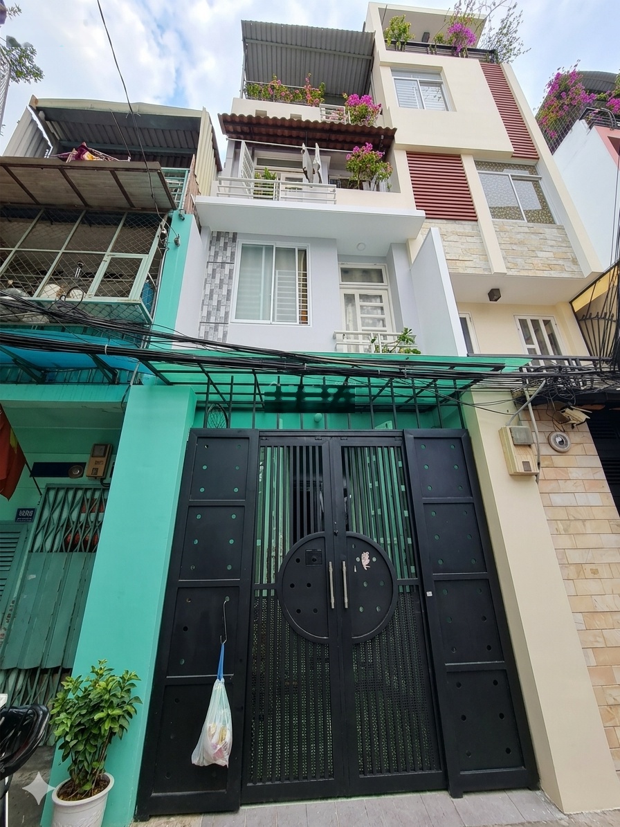 Hxh trung tâm q 10 , 4 tầng btct, 3 pn , 20 m ra mt , chủ đi định cư cần bán gấp, chỉ 6 tỷ tl