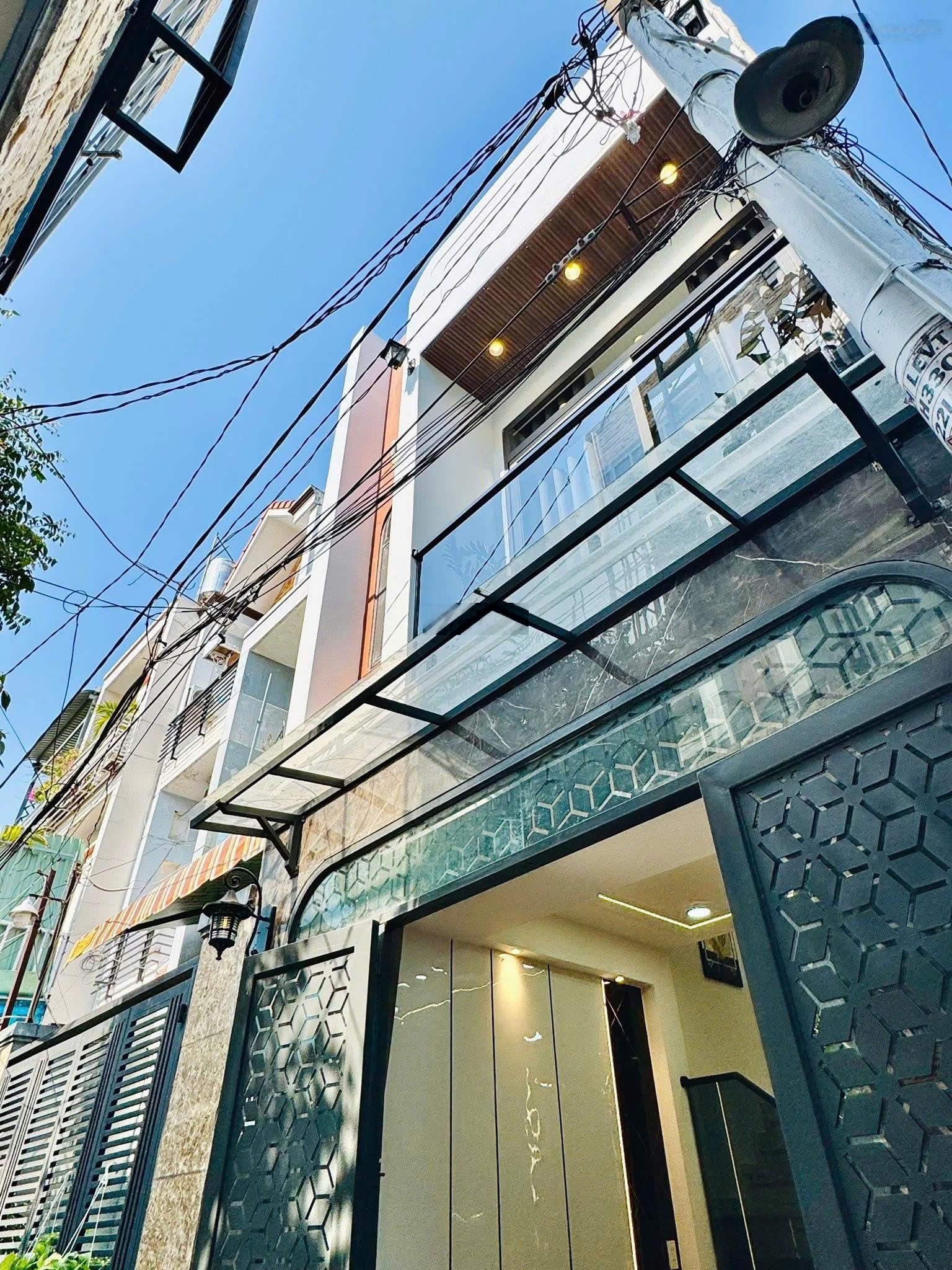 Chỉ 2 tỷ 550! mua ngay - nhà nhiêu tứ p7 phú nhuận full nội thất hđ thuê 16tr/tháng