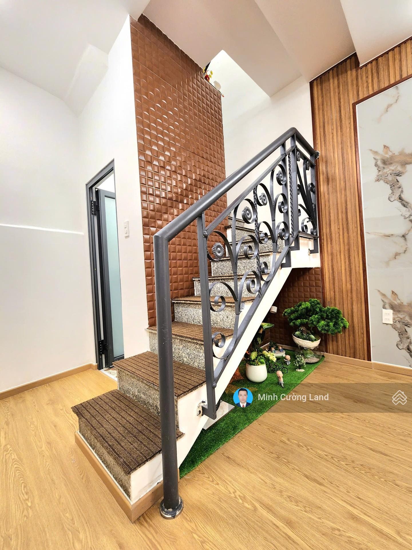 Bán nhà đẹp Nguyễn Văn Lượng, Gò Vấp, 3.8x6m vuông vức, 2 Tầng BTCT, Sát HXT kinh doanh, Chỉ 3.3Tỷ