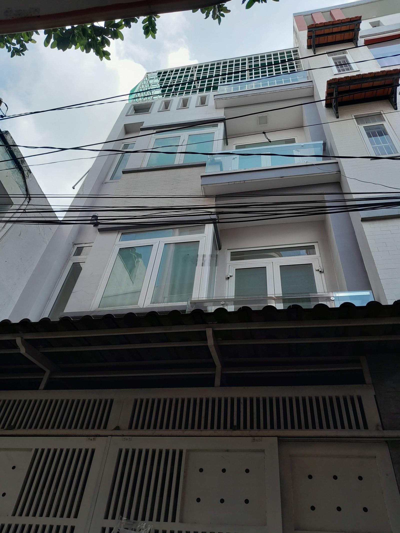 Bán nhà 2 lầu HXH đường Trường Chinh, Tân Bình - 5.5 Tỷ