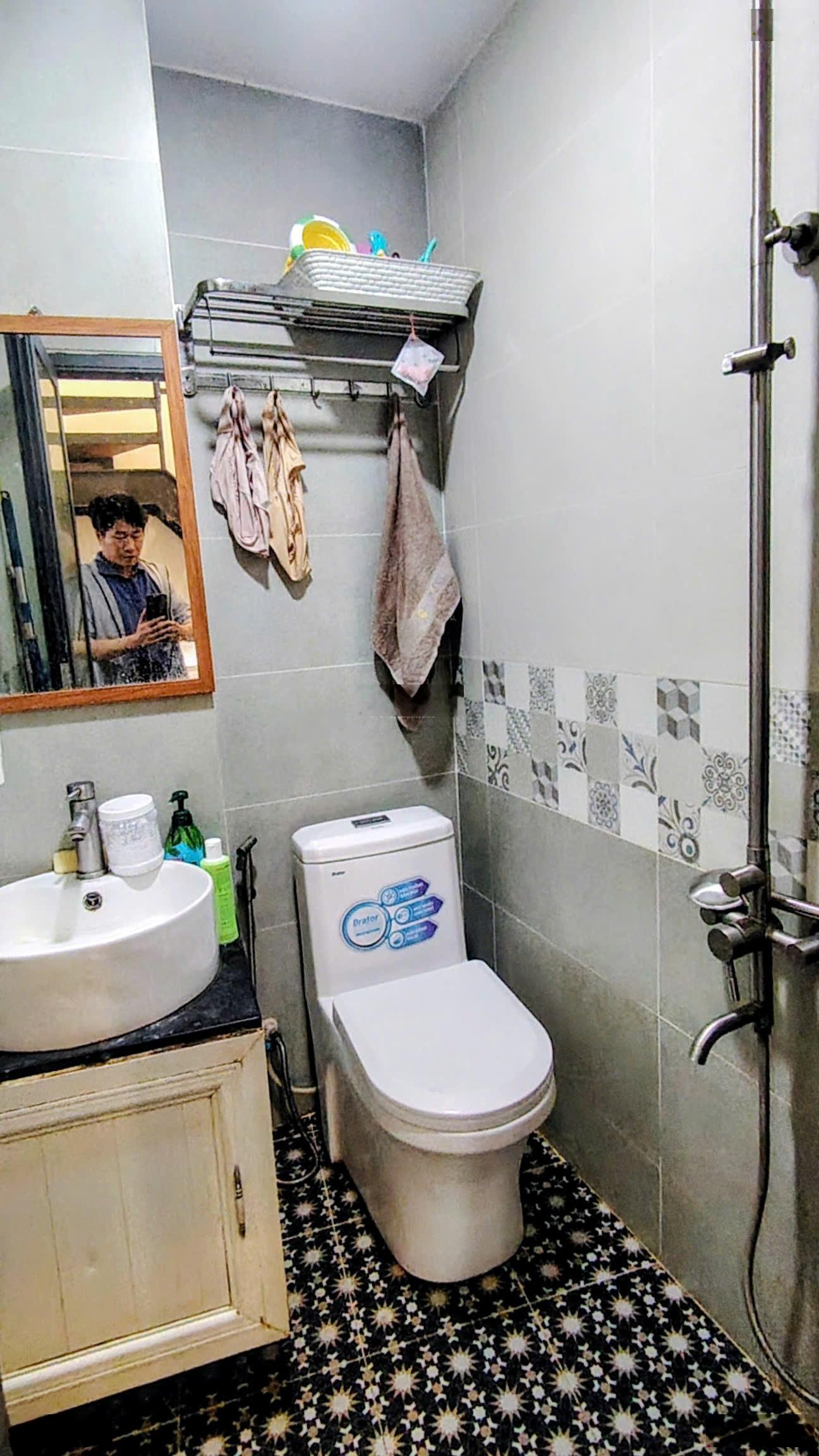 4tầng đúc- dtsd 65m2 - không lg- không quy hoạch - trần bình trọng - p5 - bình thạnh- 5.55 tỷ.