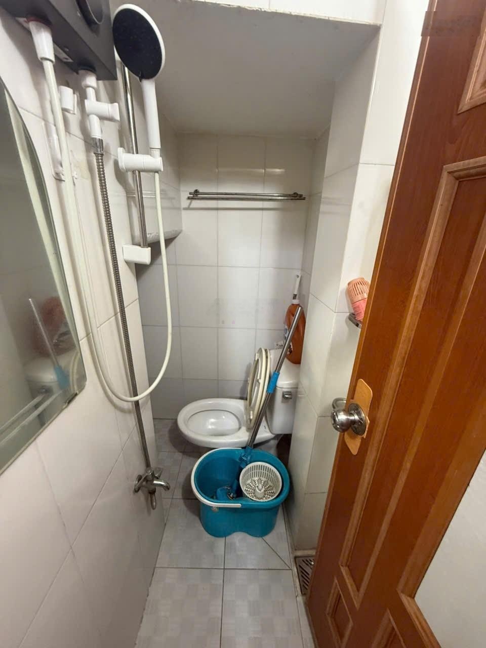 Nhà đang giảm giá sâu,4,5x10= 2 tầng 7,1 tỷ,bà hạt q 10, 10m ra mặt tiền