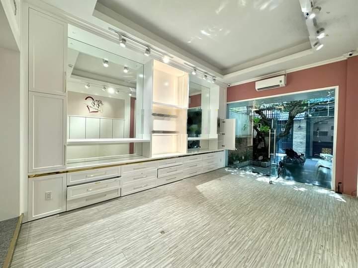 Chính chủ bán gấp nhà cho thuê 28triệu, Đ.Phạm Cự Lượng -Tân Bình, GIÁ 3TỶ580/60,2m2, gần sân bay