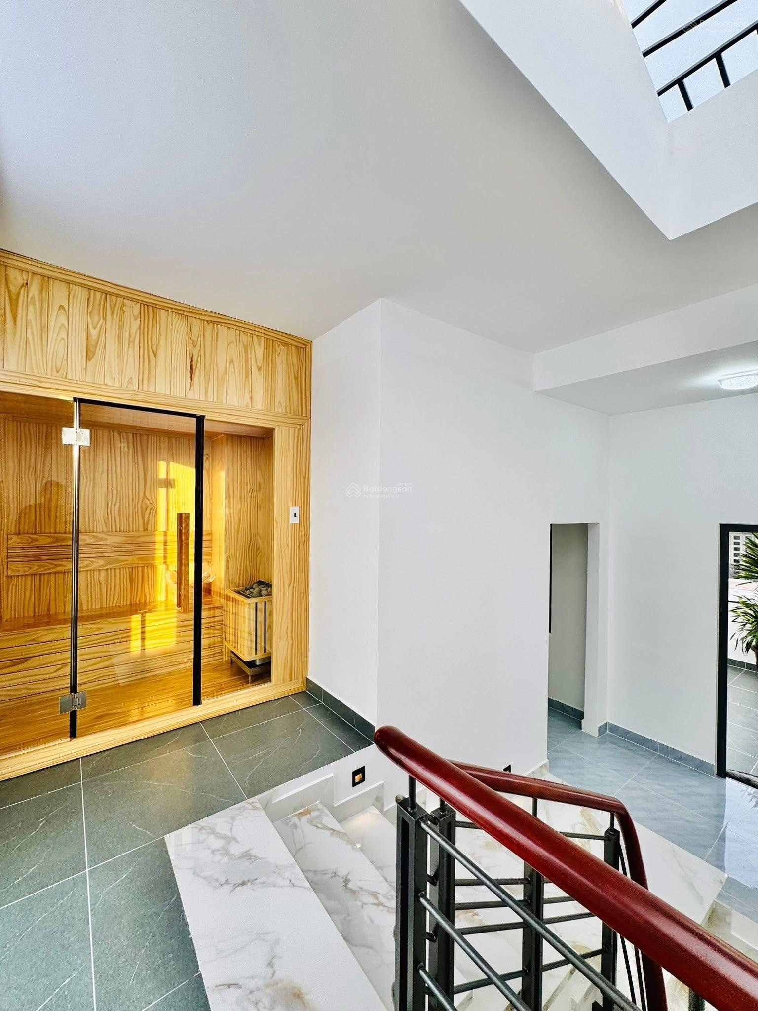 Siêu hiếm nhà MT Lê Lai, Gò Vấp 102m2/3 tỷ 200 ra sổ, sổ hồng riêng đường to thoáng