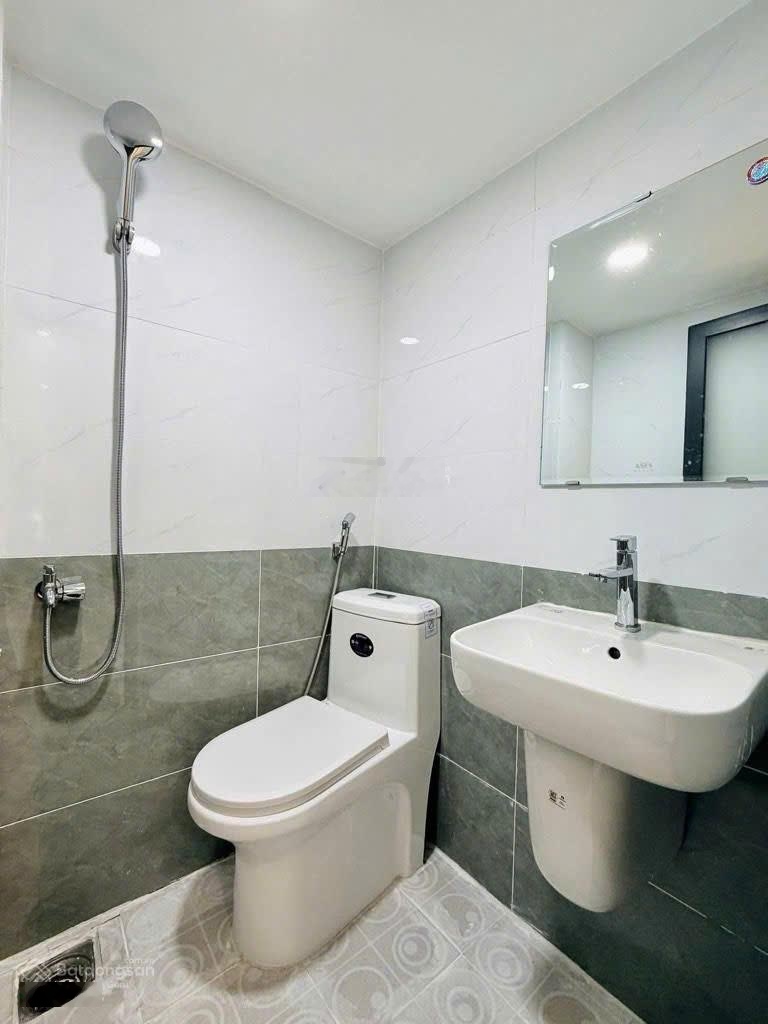 Nhà Chợ Thạch Đà, Phạm Văn Chiêu, 3,x Tỷ, 2 Tầng