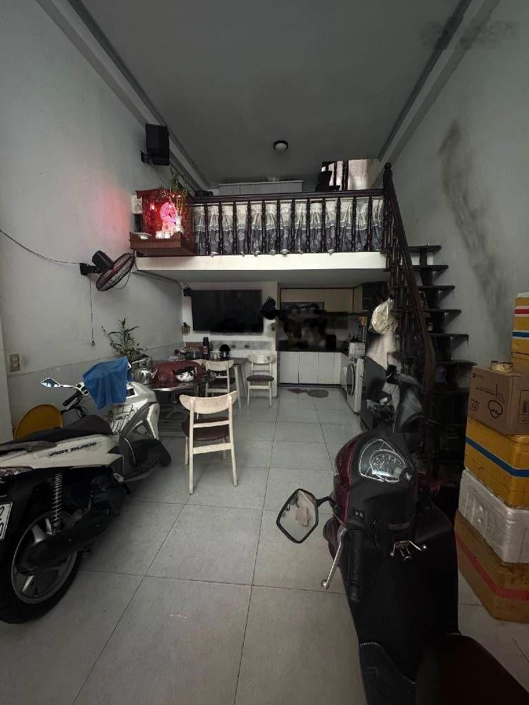 (tài chính dưới 4 tỷ) nhà đẹp 3 tầng đầy đủ công năng vào ở ngay ngang 4m p.tân hưng q7