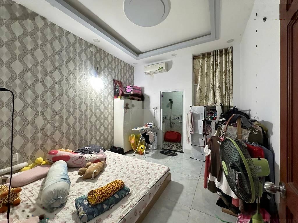 Bán nhà tân sơn nhì 50 m 3 tầng hẻm oto 4.9999 tỷ nhanh mói kịp, chủ bán trong tuần