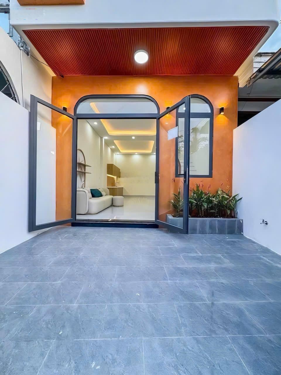 Cần bán gấp nhà Trần Đại Nghĩa 6 x 20 có lầu - Giá 780 triệu - Đang cho thuê 20 triệu / tháng