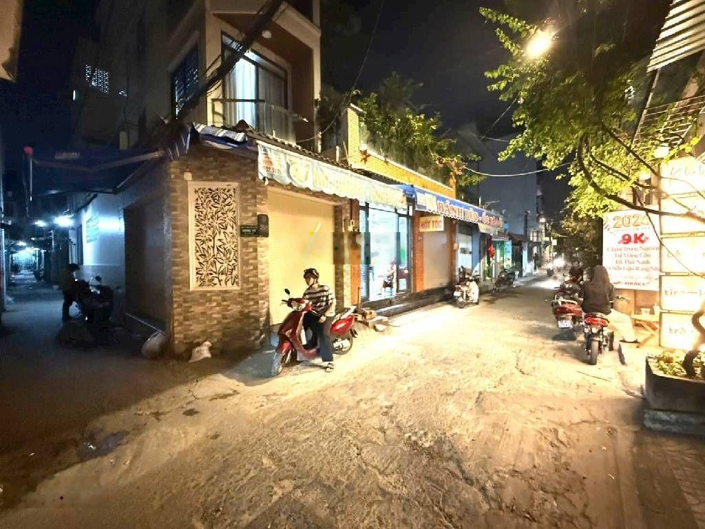 Nhà 2 tầng - Bùi Quang Là, P12, Gò Vấp. DT 60m2 (4x15m) nở hậu tài lộc chỉ 4.85 tỷ