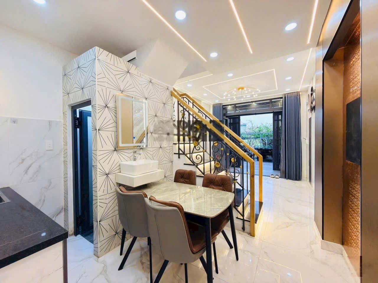 Bán nhà riêng tại Phạm Văn Chiêu, 4,17 tỷ, 35 m2, 3PN, 2WC, 2 tầng