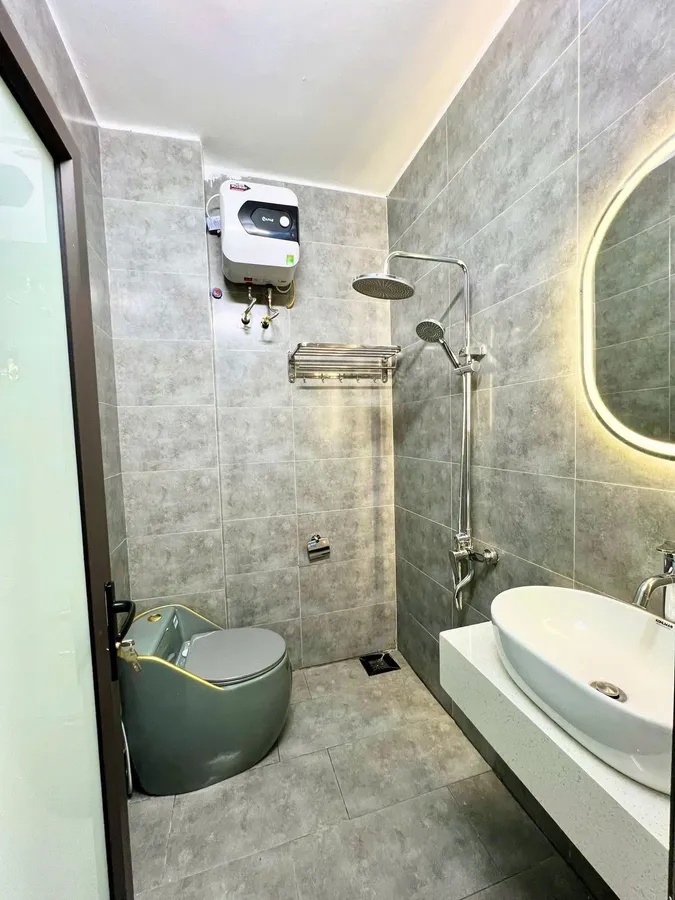 Tôi bán nhà nhỏ xinh hào nam - đống đa- nhà thoáng đãng dt 19m2 bán 4,65 tỷ