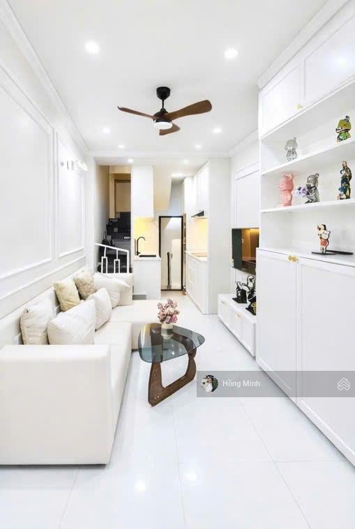 Bán nhà hẻm Phạm Văn Đồng, Bình Thạnh, Dt 40m2, 3 lầu, 3PN, Full nội thất, Ở liền, Giá 5.45 tỷ