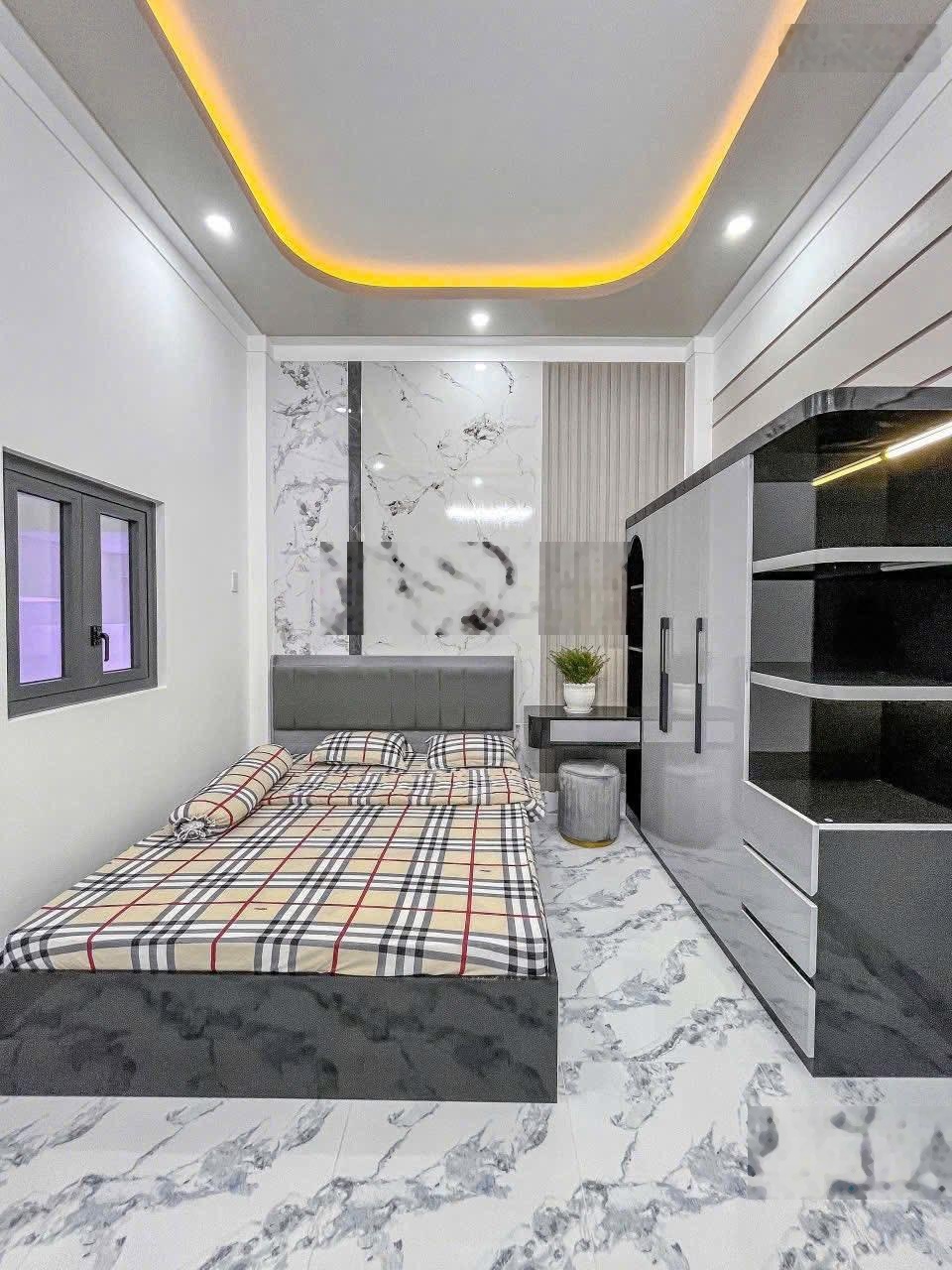 Bán nhà 6 x 20 Nguyễn Cửu Phú - 750 triệu - Đang cho thuê 20 triệu / tháng . Gần BV nhi đồng TP