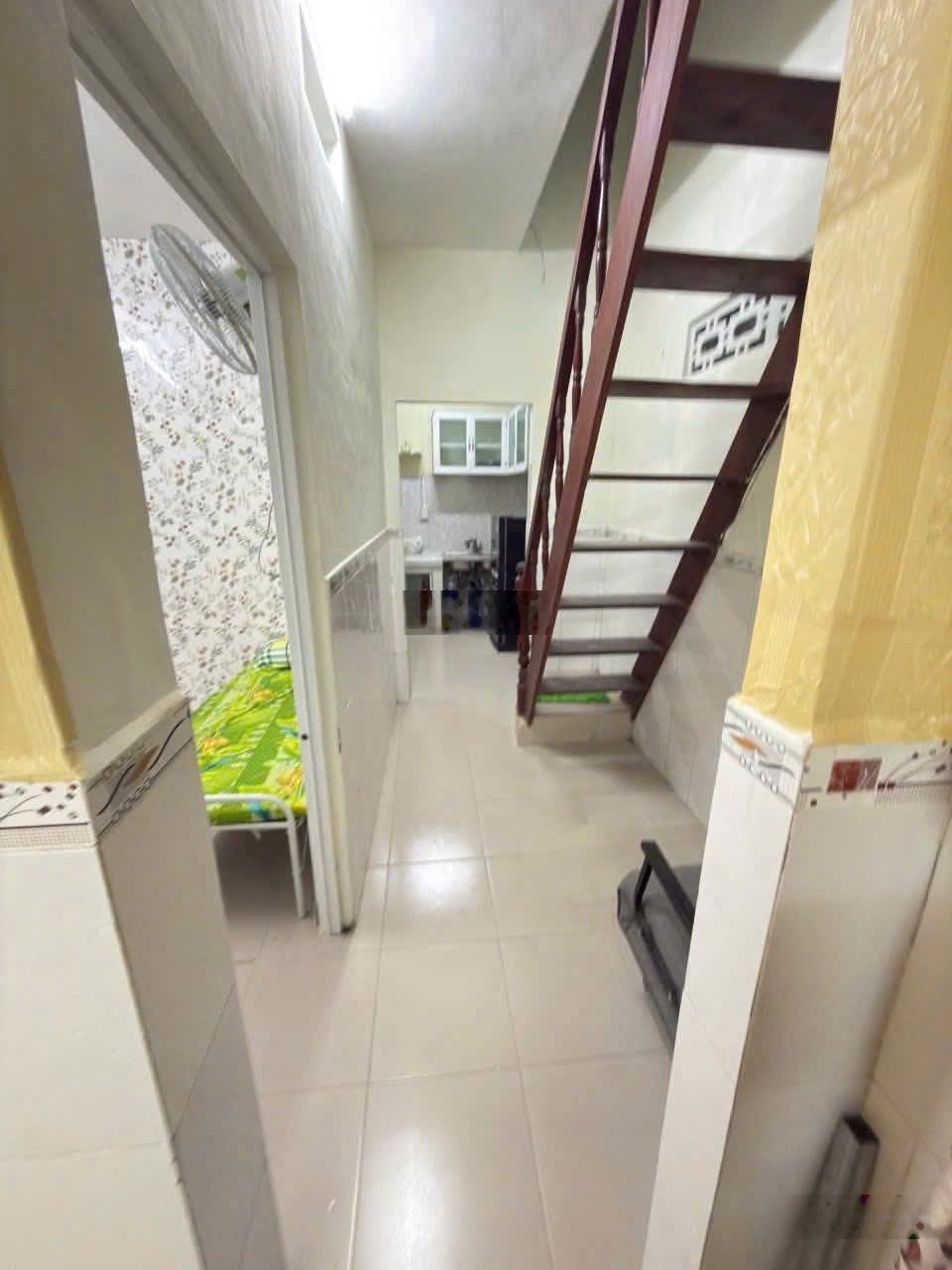 Bán nhà 2 tầng 3 phòng ngủ Phương Sài, Nha Trang giá chỉ 1,77 tỷ cực hiếm khu trung tâm