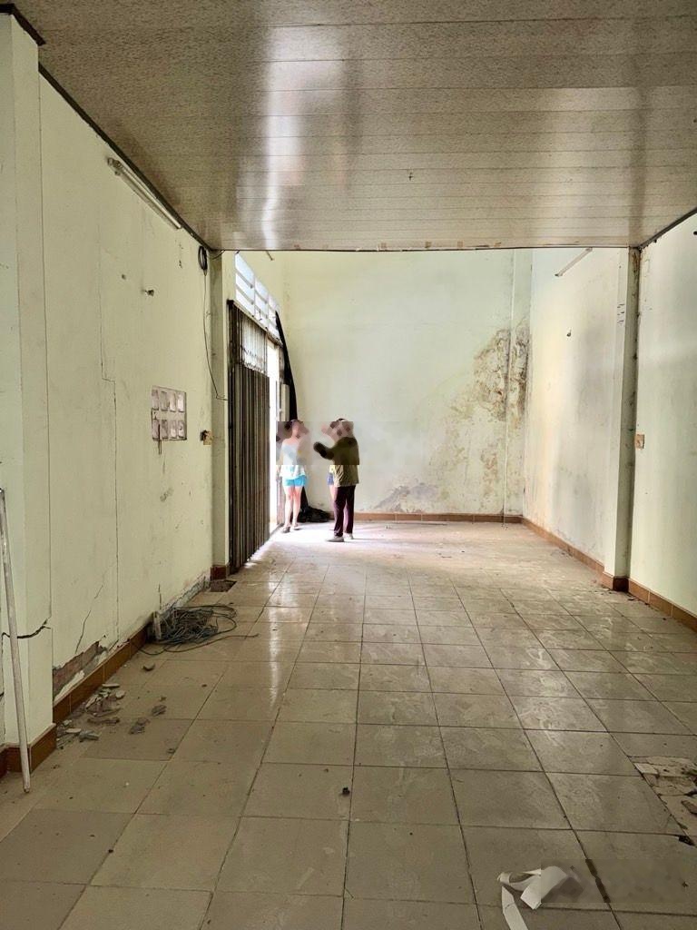 Hiếm hẻm Oto Tân Phú-Lê Thúc Hoạch-4.3x10-2tầng-không lộ giới-không quy hoạch-tiện ích đầy đủ