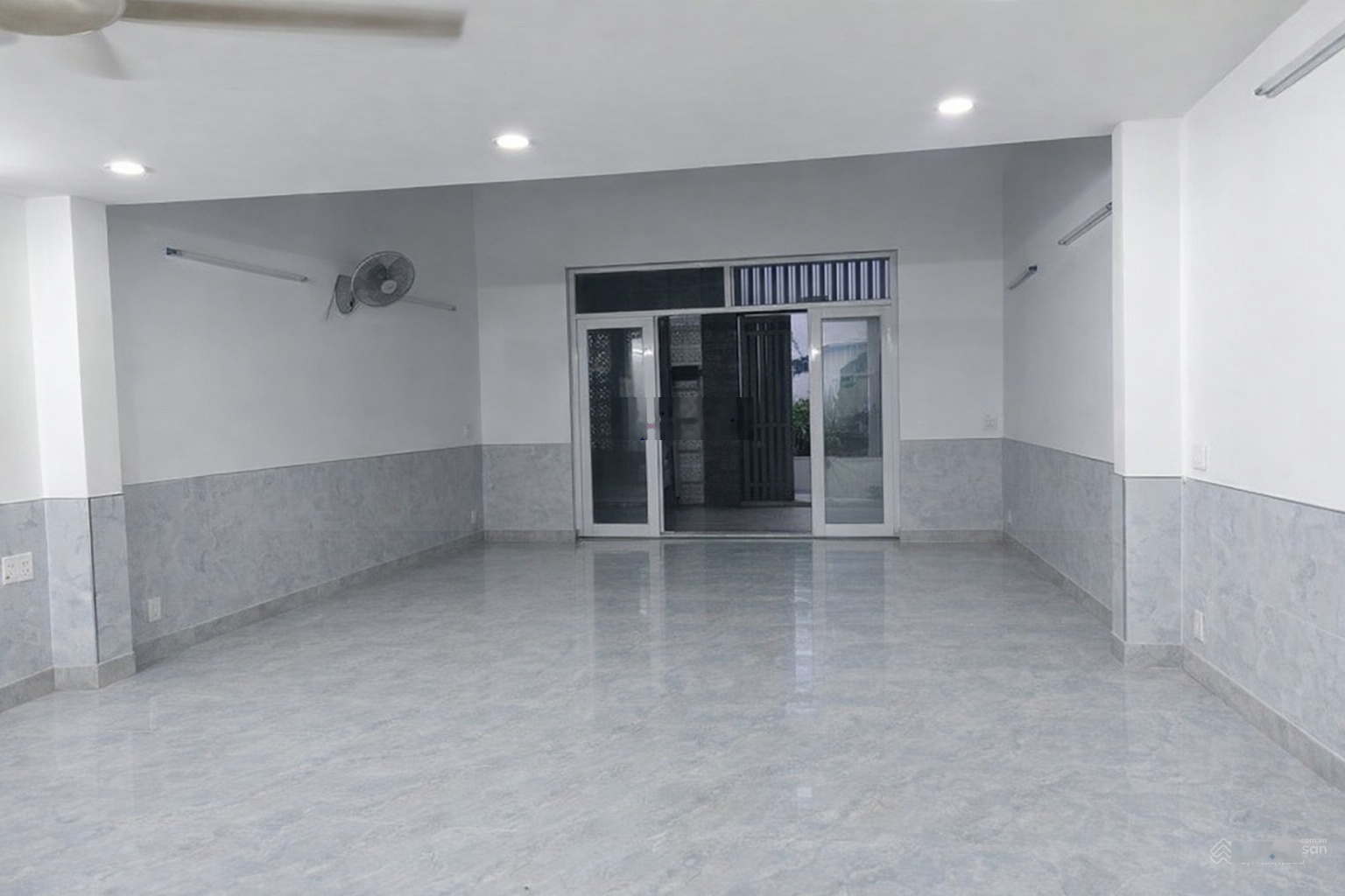 Bán nhà Trường Chinh 5 x 16 bề thế - gần mặt tiền sổ đẹp giao dịch ngay 6 tỷ