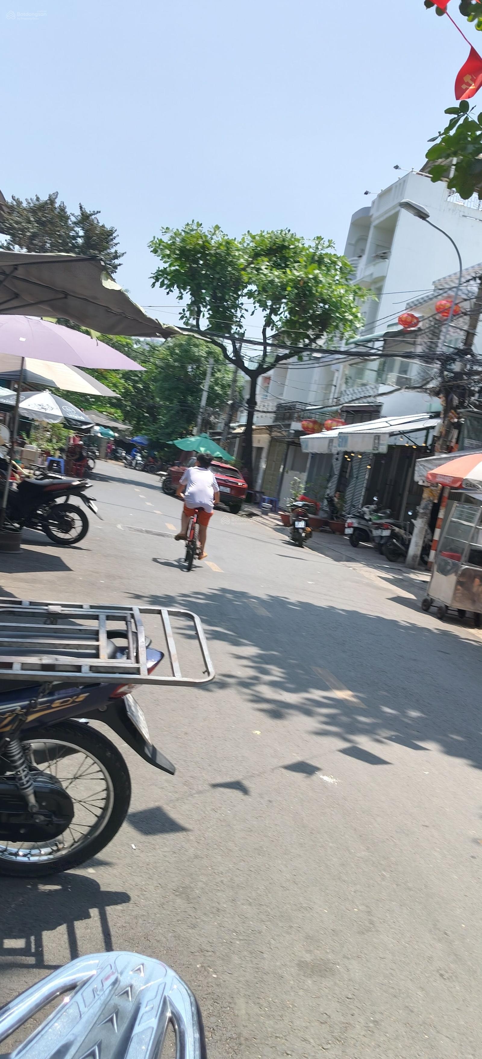 Hiếm 1.75 tỷ có nhà 2 tầnG Dương Bá Trạc, Q8