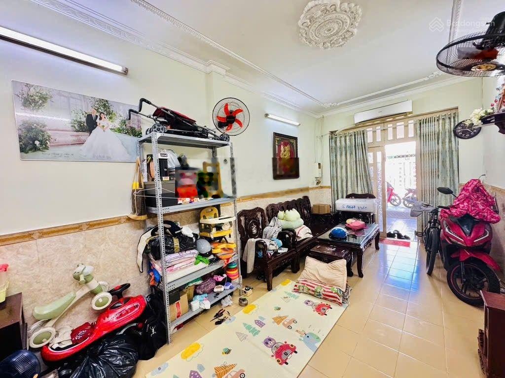 Nhà HXH 6m Nguyễn Quý Anh DT 45m2 giá 4.6 Tỷ