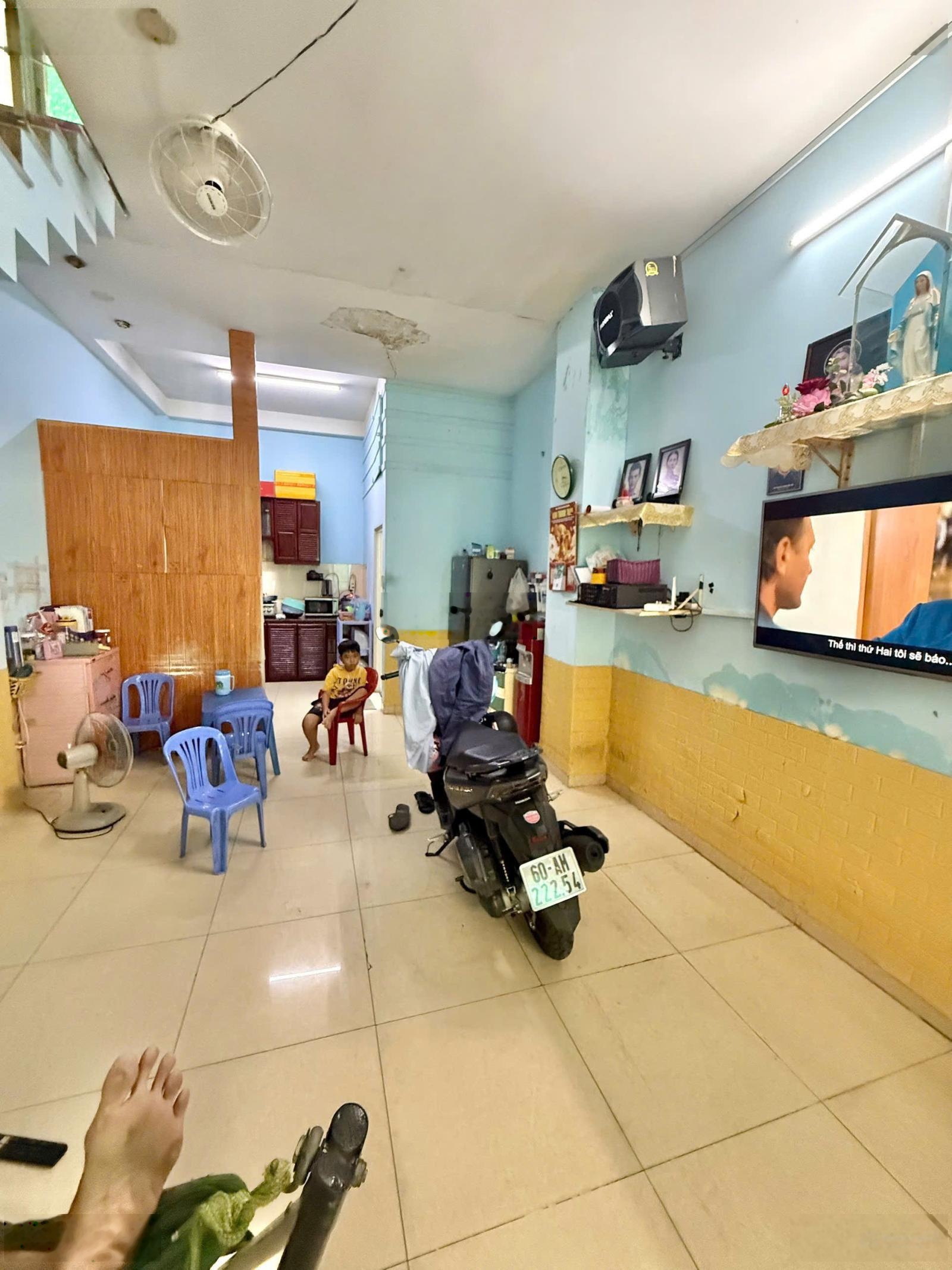 Nhà đẹp tân phú hẻm 5m giá tốt chỉ 4.95 tỷ (tl)