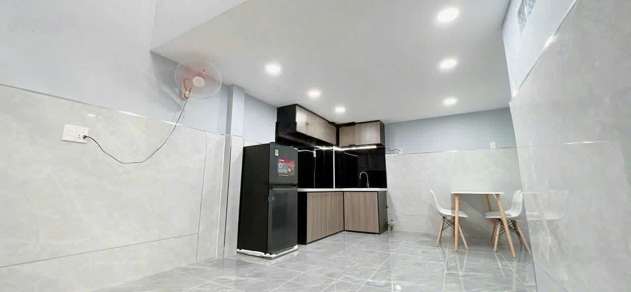 BÁN NHÀ SHR CÔNG NHẬN ĐỦ GẦN 32m2 HƠN 2Tỷ lâu lâu mới có 1 căn