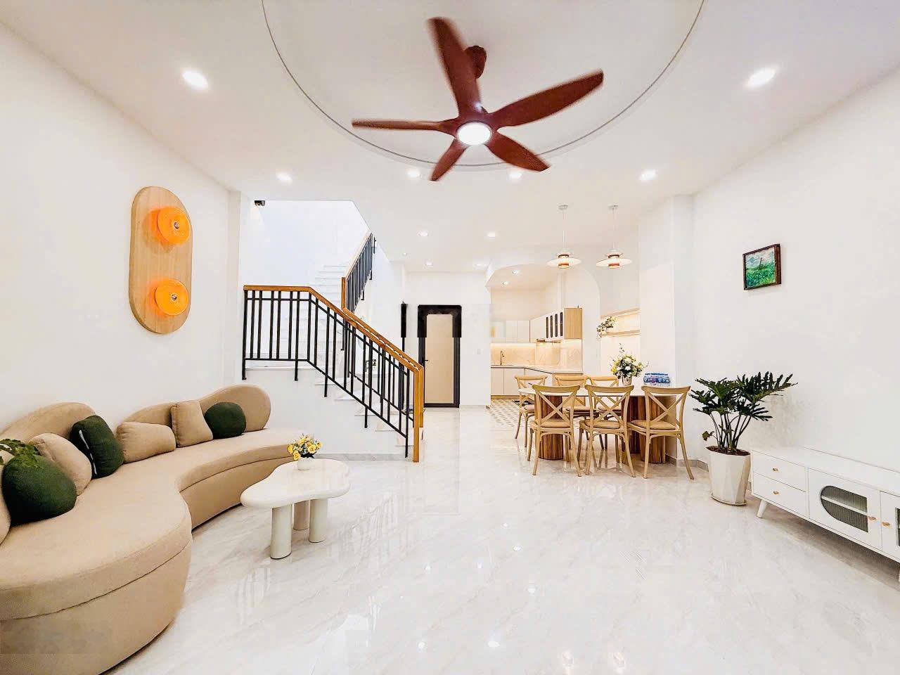 [ 4 TỶ 980 ] Bán gấp nhà đường NGUYÊN HỒNG , Bình Thạnh . DT 72m2 . Hẻm 6m . LH 0903632392 QUÂN