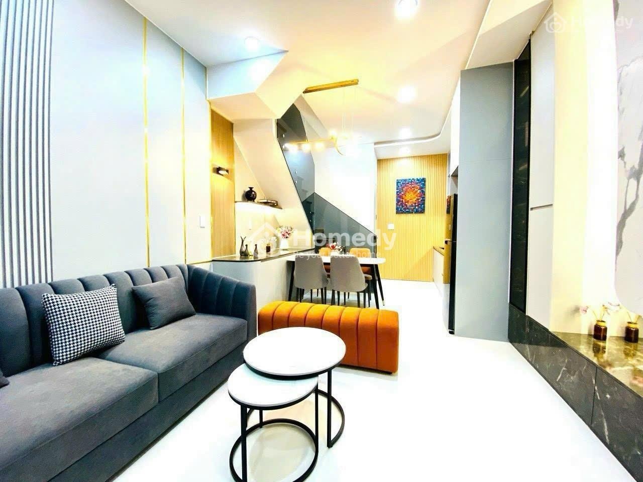 Siêu phẩm Quận 10 – gần Vạn Hạnh Mall – 2PN, giá cực tốt