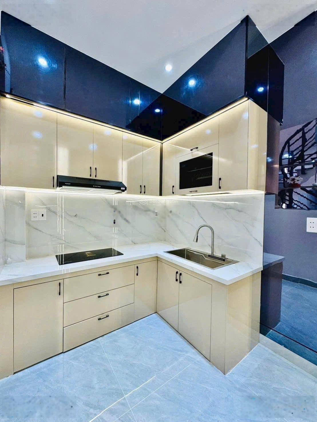 Nhà 1 lầu 2 phòng ngủ ngay Aeon Bình Tân giá 1,85 tỷ