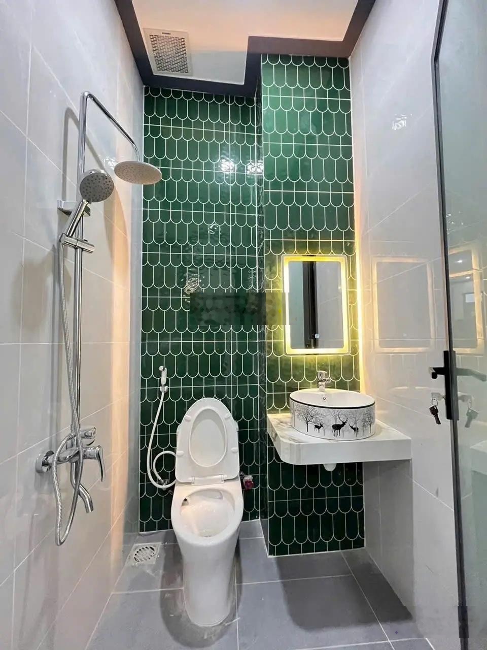 Nhà cần bán đường Tân Túc, TT Tân Túc, Bình Chánh, TP. HCM. SHR